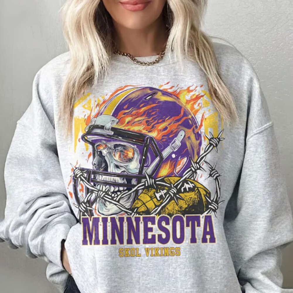 Vintage 90s Skull & Fire Minnesota Vikings Sweatshirt